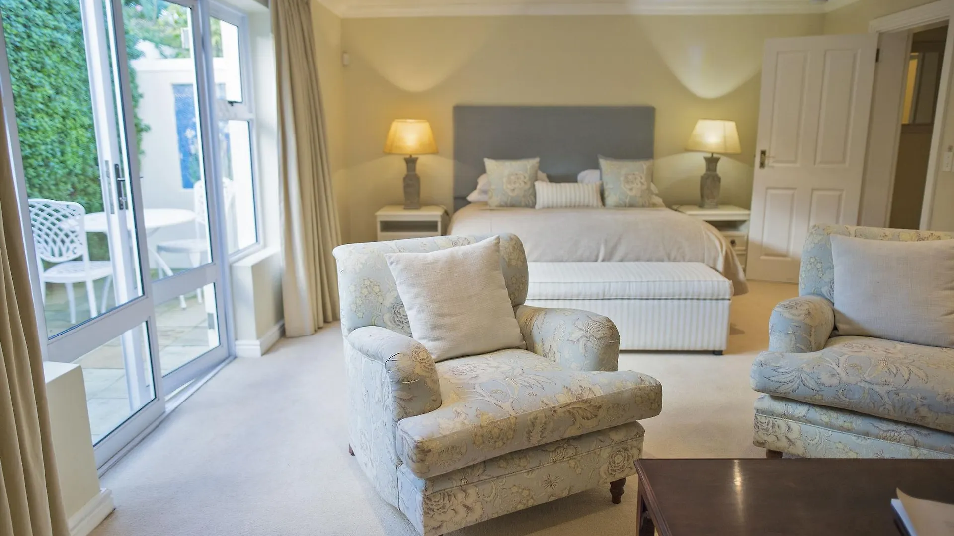 Guest house Last Word Constantia Cape Town