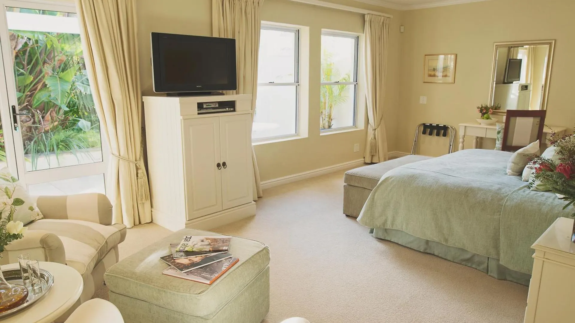 Last Word Constantia Cape Town Guest house